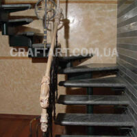 деревянні перила