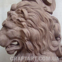 дерев'янний лев